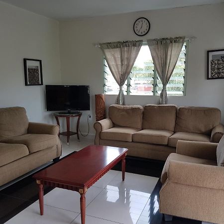 Malau Lodge Нукуалофа Екстериор снимка