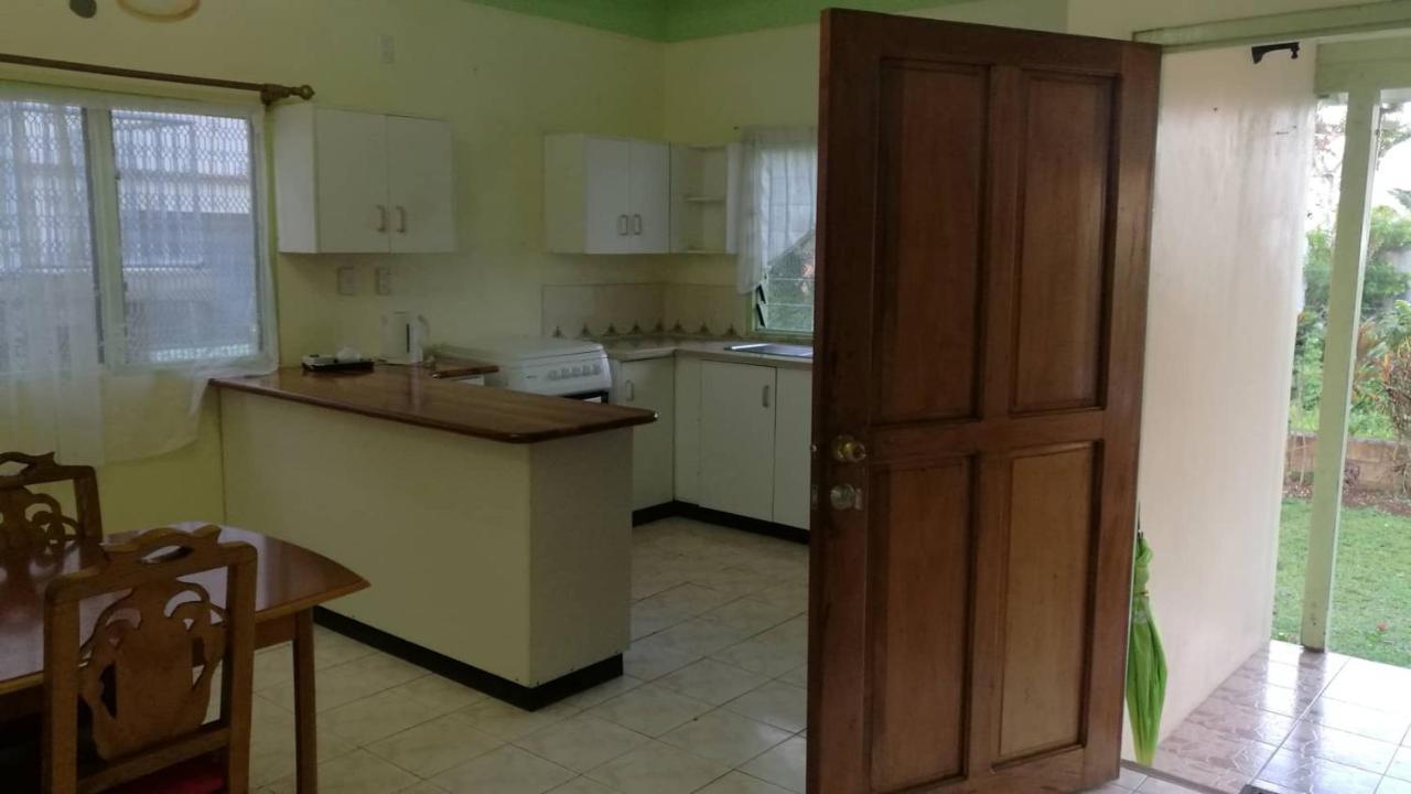 Malau Lodge Нукуалофа Екстериор снимка
